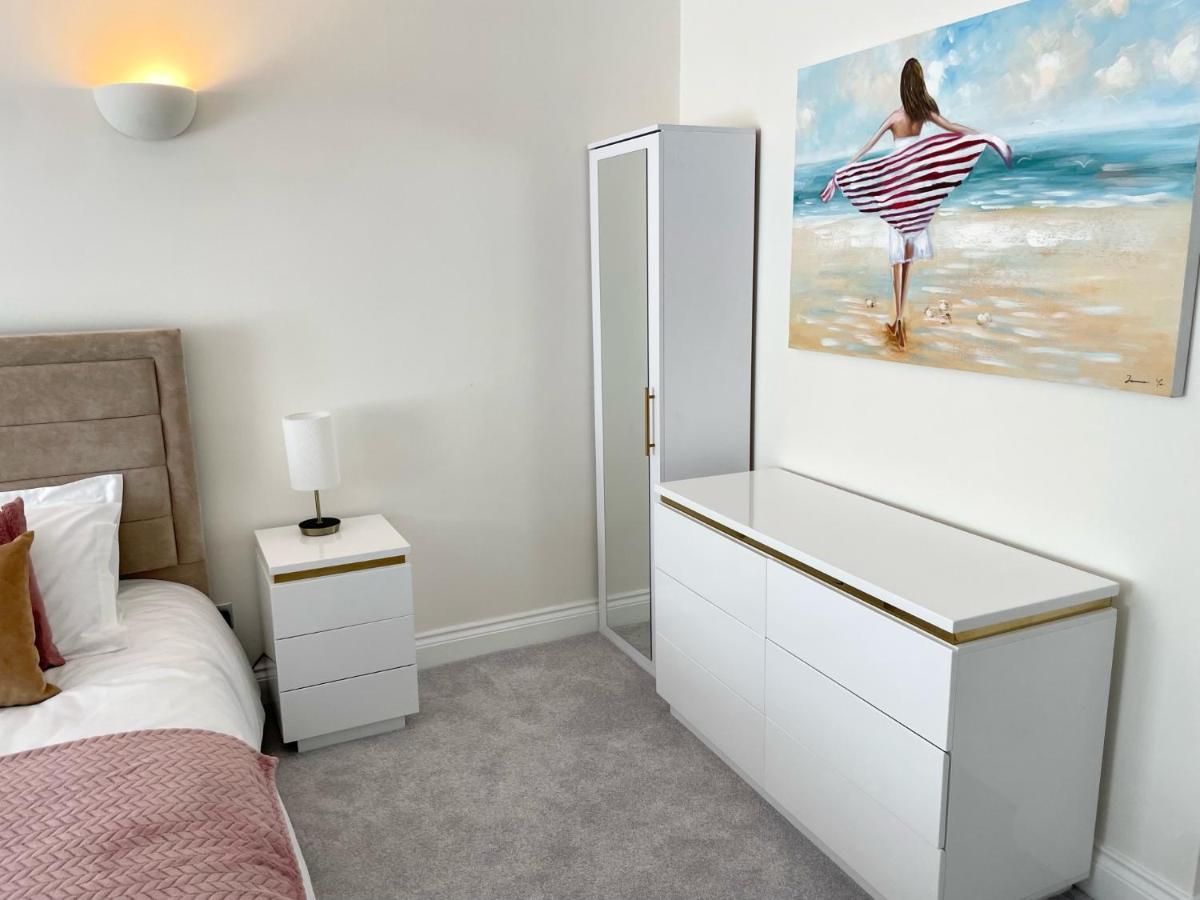 Exquisite Apartment, Stone Throw From The Beach Bornemouth Extérieur photo